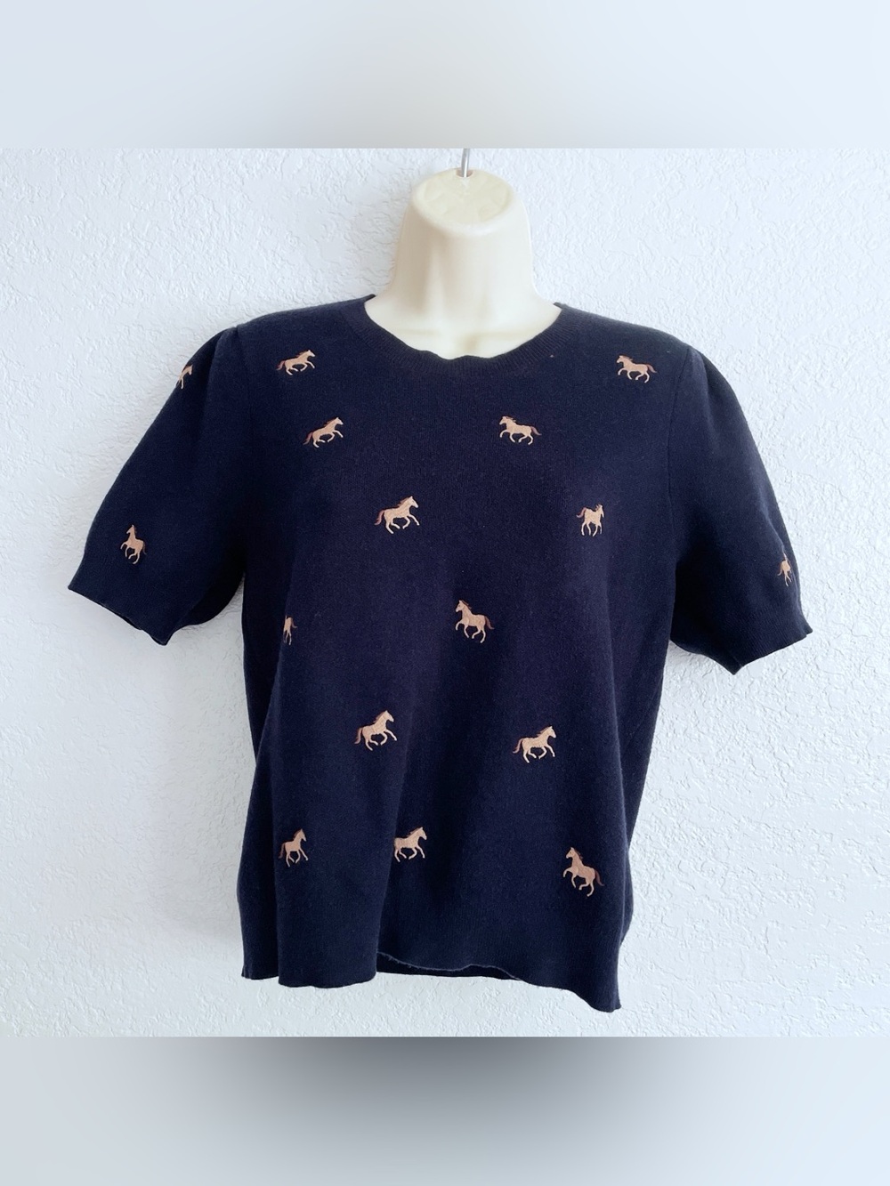 Navy Blue Embroidered Horse Short-Sleeve Knit Crewneck Sweater Medium Preppy